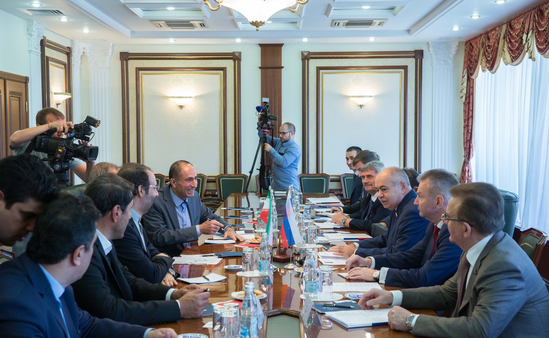 Встреча с первым заместителем Председателя Собрания исламского совета Исламской Республики Иран Масудом Пезешкианом