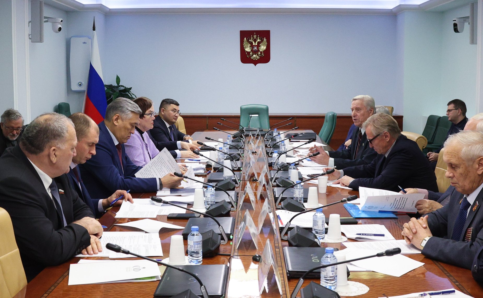 Встреча членов Комитета СФ по обороне и безопасности с членами Бюро Центрального совета Всероссийской организации ветеранов (пенсионеров) войны, труда, Вооруженных Сил и правоохранительных органов