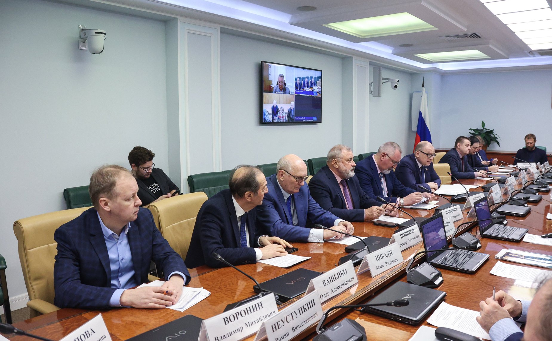 Заседание научно-экспертного Совета при Комитета Совета Федерации по экономической политике по вопросам поддержки развития аэрокосмической энергетики в РФ