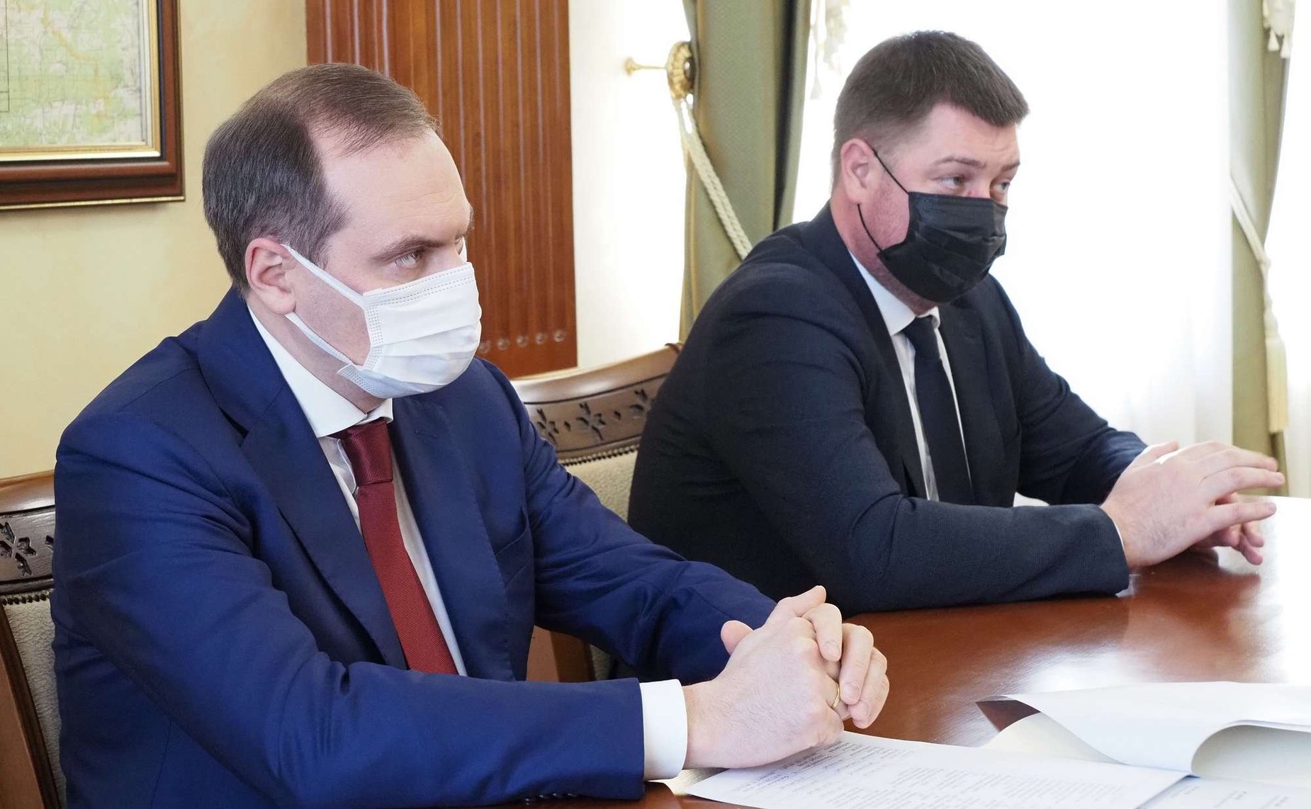 Встреча членов Комитета Совета Федерации по экономической политике Александра Брыксина и Эдуарда Исакова с главой Республики Мордовия Артёмом Здуновым и министром спорта и молодежной политики региона Александром Савиловым