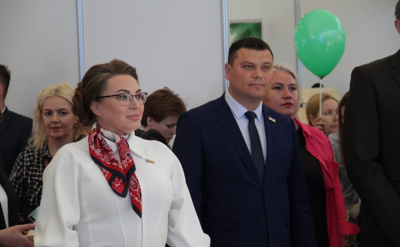 Елена Шумилова посетила пятую ежегодную выставку «Достояние Севера – 2022»