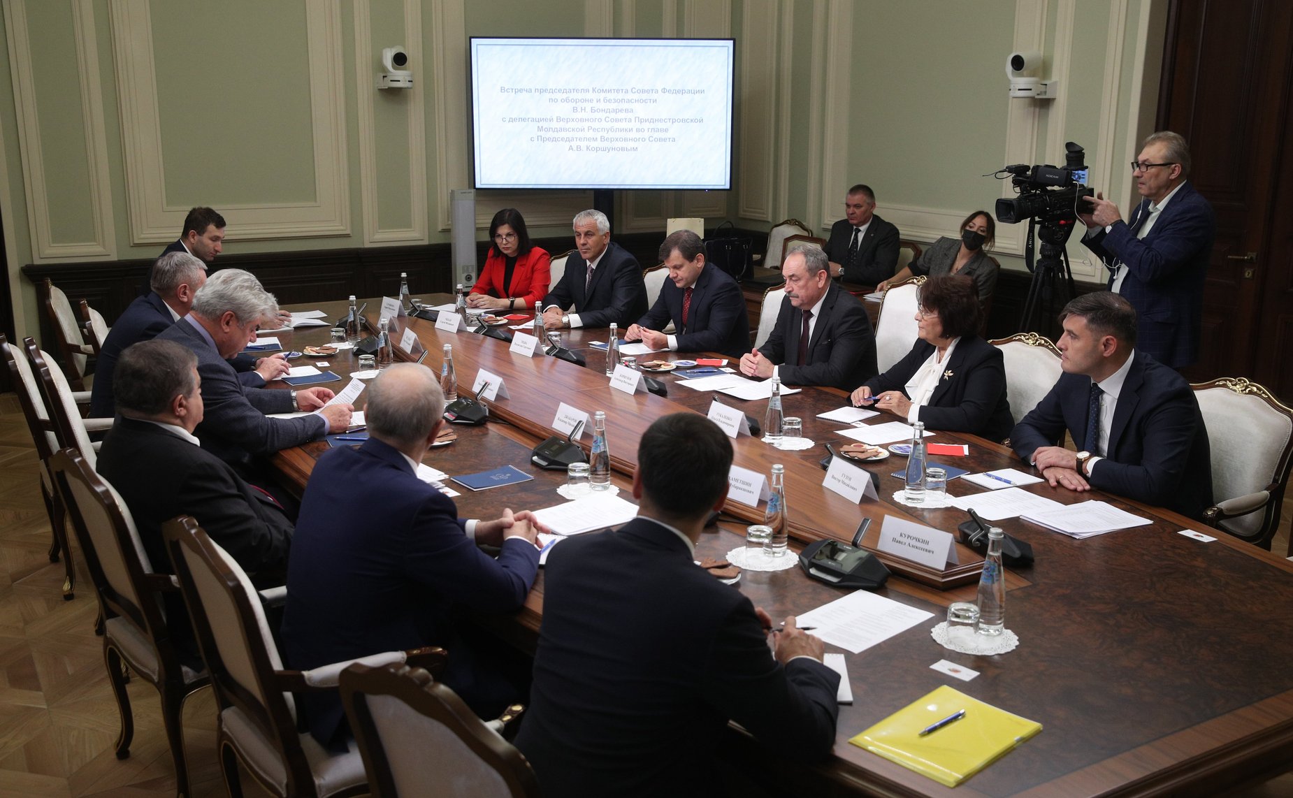 Председатель Комитета СФ по обороне и безопасности Виктор Бондарев провел встречу с Председателем Верховного Совета Приднестровской Молдавской Республики Александром Коршуновым
