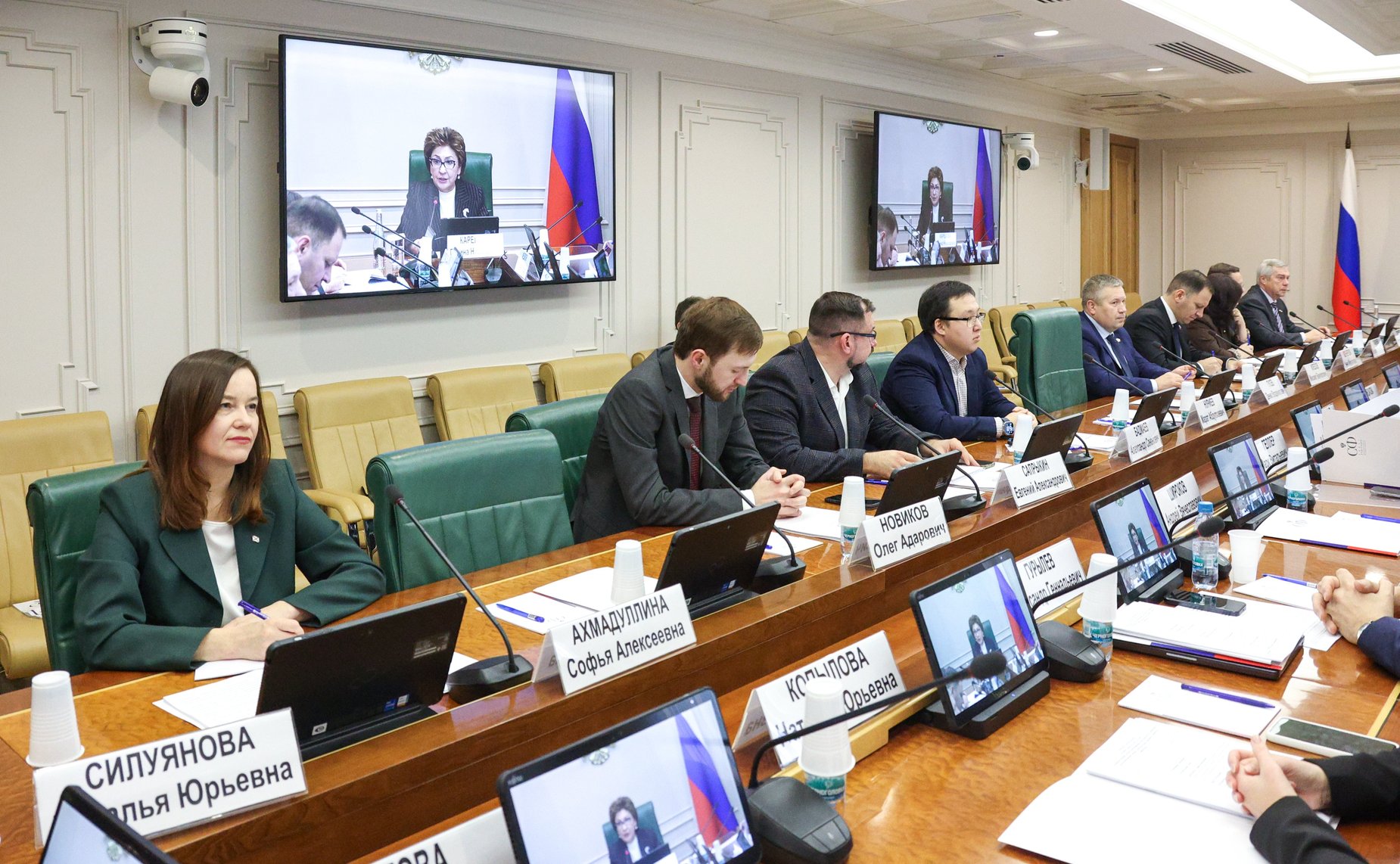 Круглый стол на тему «Совершенствование системы лицензирования деятельности по управлению многоквартирными домами: законодательные новации и практика применения»