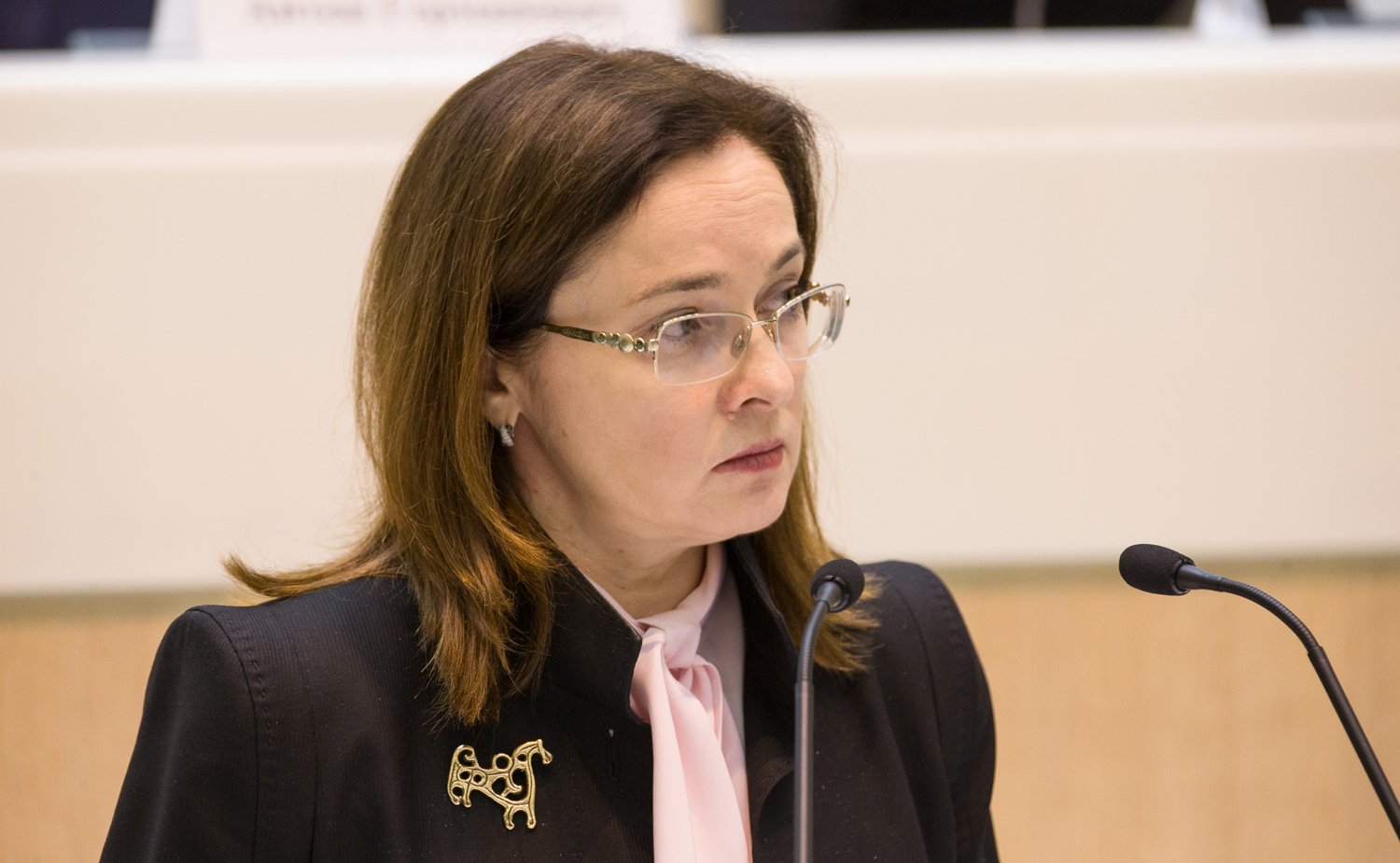 08-10 Парламентские слушания по бюджету-7