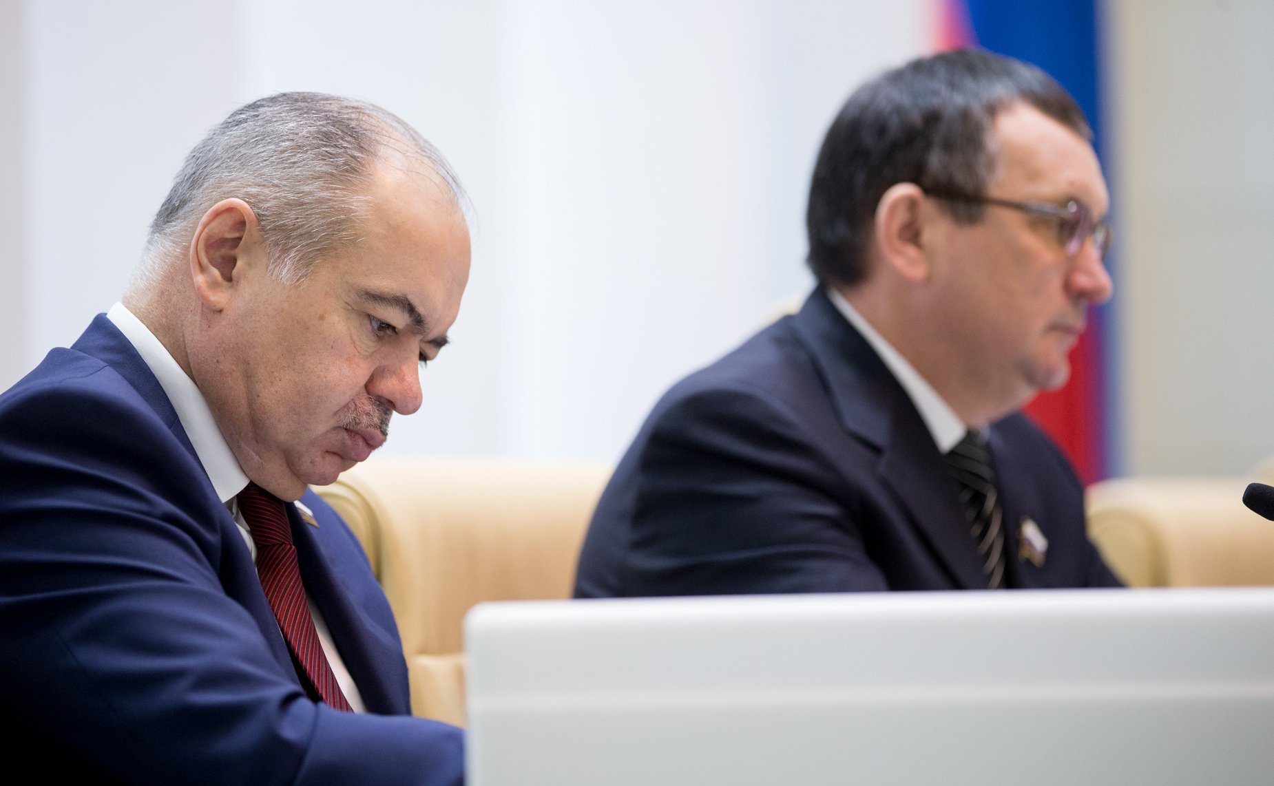 И. Умаханов