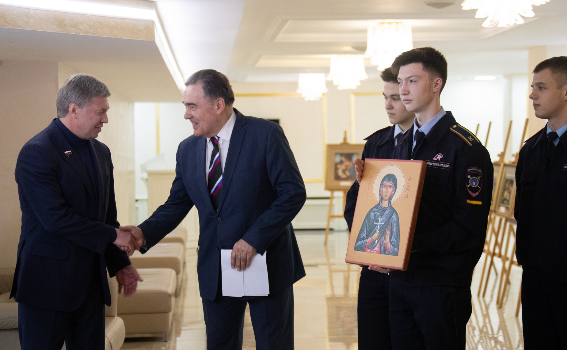 Открытие в Совете Федерации выставки «Шедевры мирового изобразительного искусства в вышивках А. Фединой»