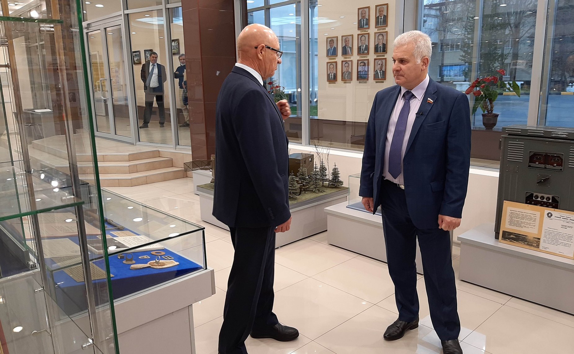 Сергей Мартынов в рамках работы в регионе посетил одно из ключевых предприятий — Завод полупроводниковых приборов