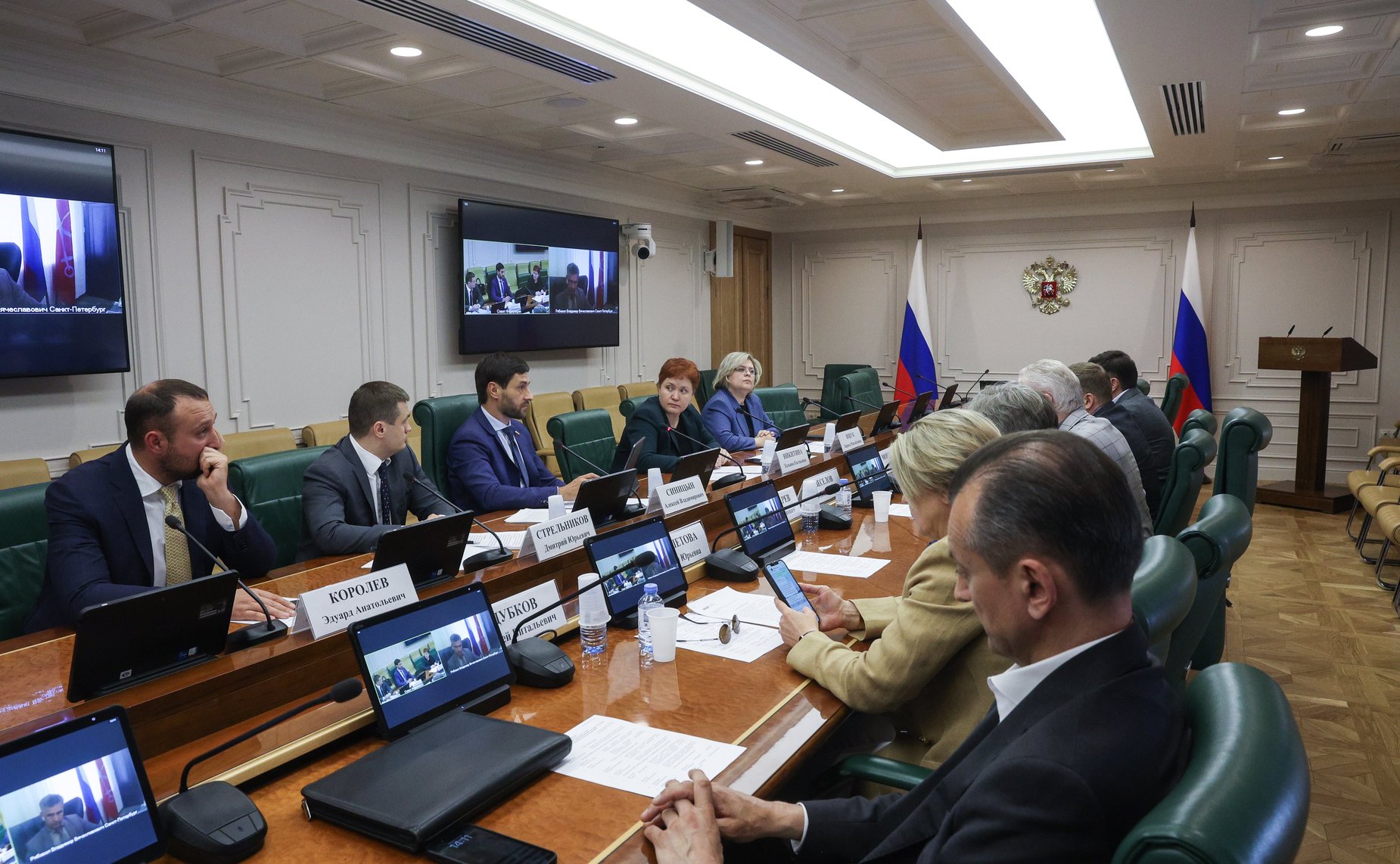 Круглый стол Комитета СФ по экономической политике «Рекламный рынок в субъектах РФ: состояние, тенденции развития, особенности законодательного регулирования»