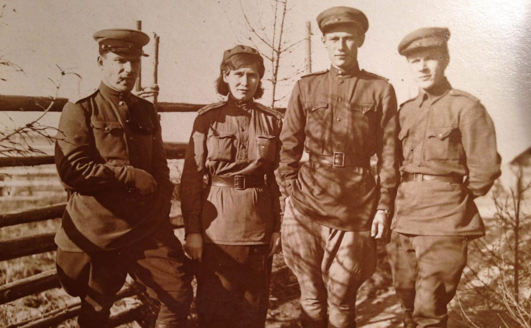 Мирошниченко Нина Сергеевна 25.12.1910 гр. Майор медицинской службы. Воевала в составе II Украинского фронта. Бабушка сенатора Инны Святенко