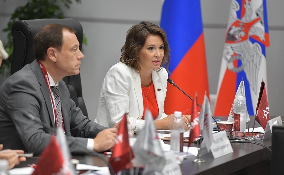 Маргарита Павлова обсудила вопросы совершенствования законодательства в части межведомственного взаимодействия при оказании медицинской помощи участникам СВО