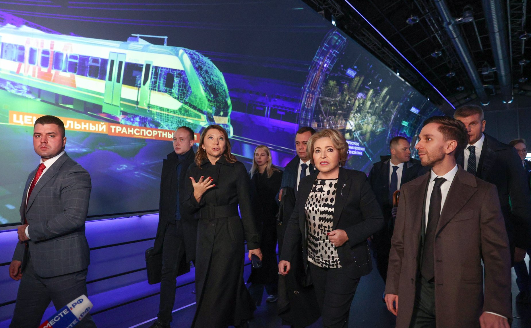 Валентина Матвиенко приняла участие в марафоне Российского общества «Знание», который проходит на Международной выставке-форуме «Россия» на ВДНХ