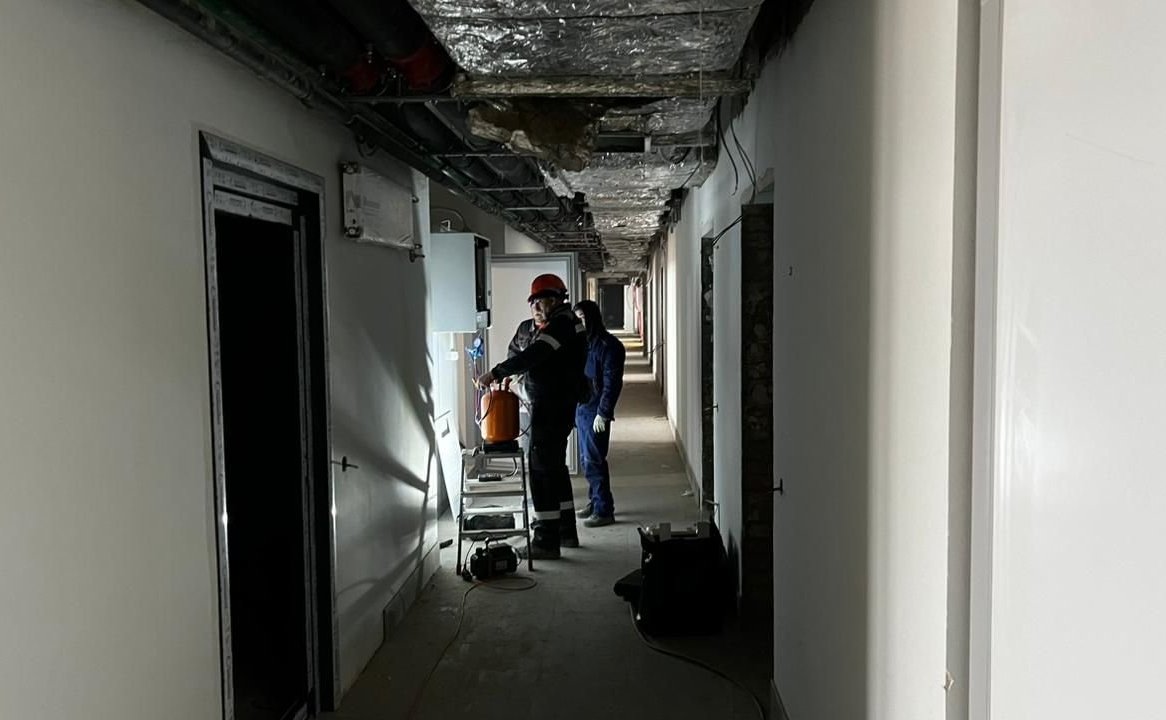 Оксана Хлякина и Сергей Лукин в рамках поездки в Республику Крым ознакомились с ходом строительства Федерального детского реабилитационного центра в Евпатории