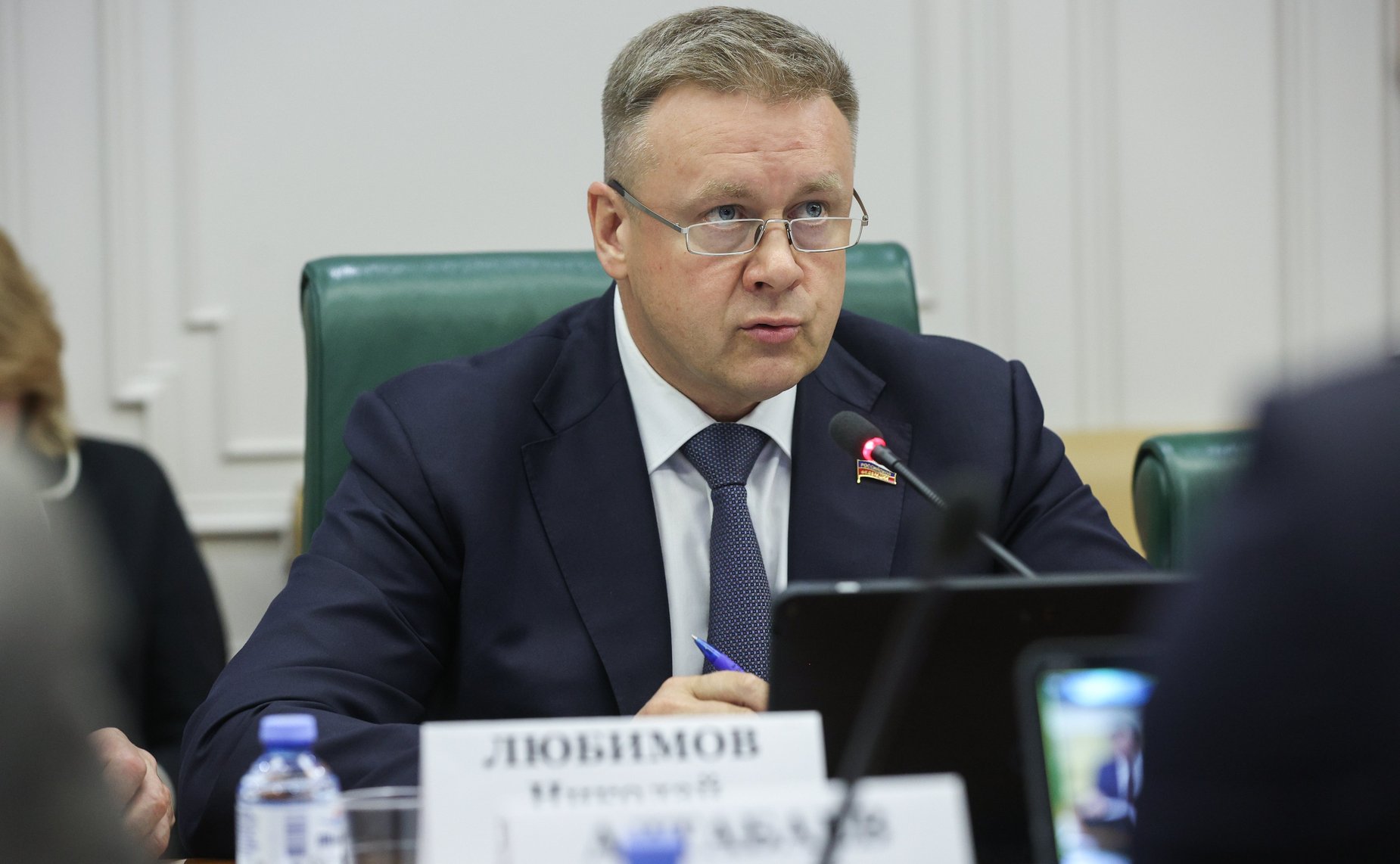 Николай Любимов