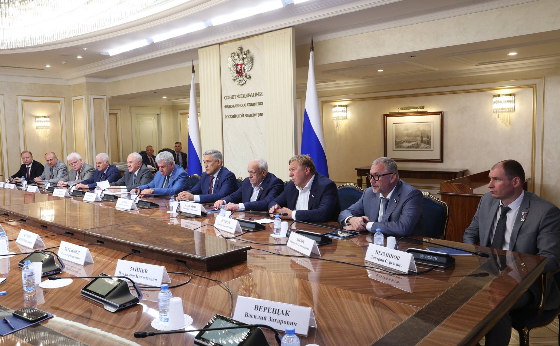 Совещание членов Комитета СФ по обороне и безопасности с представителями Ассоциации ветеранов подразделения антитеррора