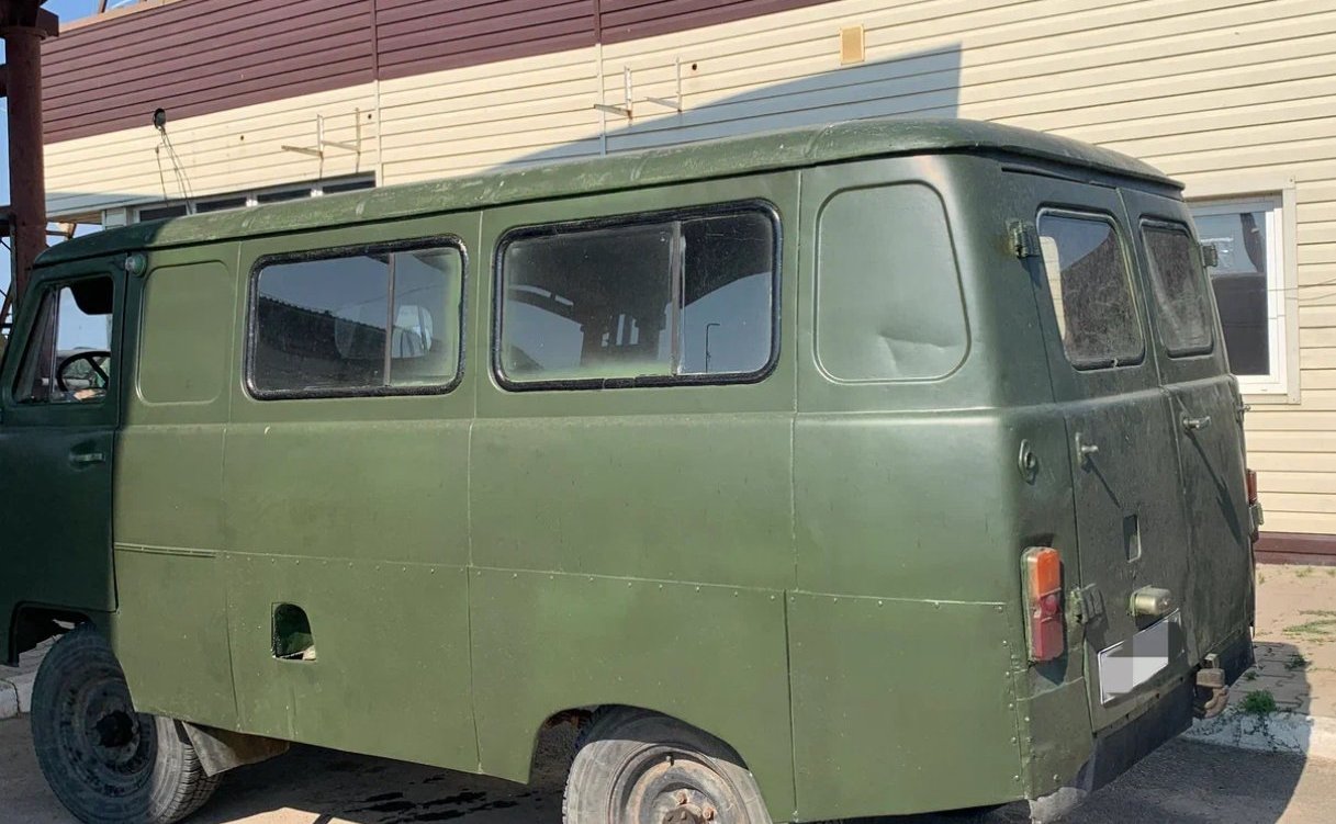 Игорь Кастюкевич передал военнослужащим в Херсонской области автомобиль УАЗ