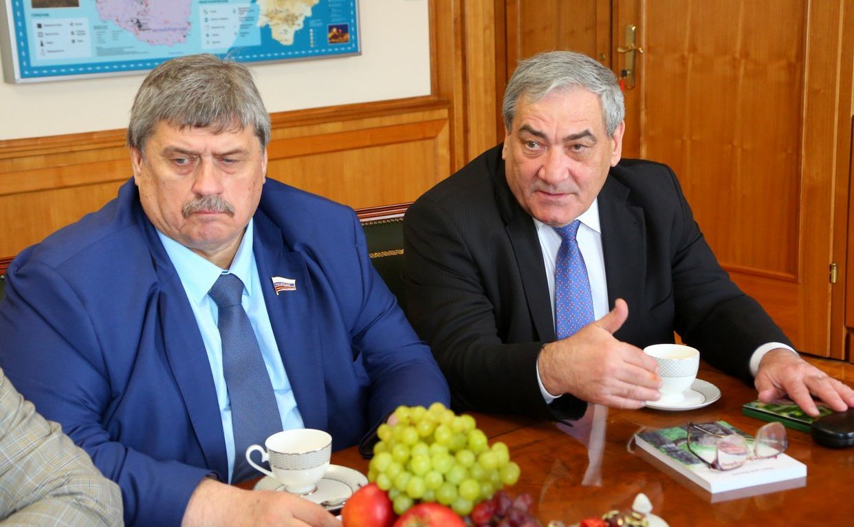 М. Козлов и В. Штыров