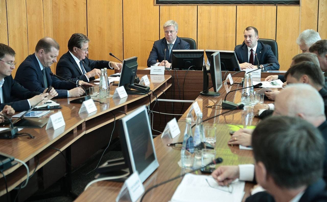 Сергей Рябухин принял участие в совещании по вопросам развития Ульяновского института гражданской авиации (УИ ГА)