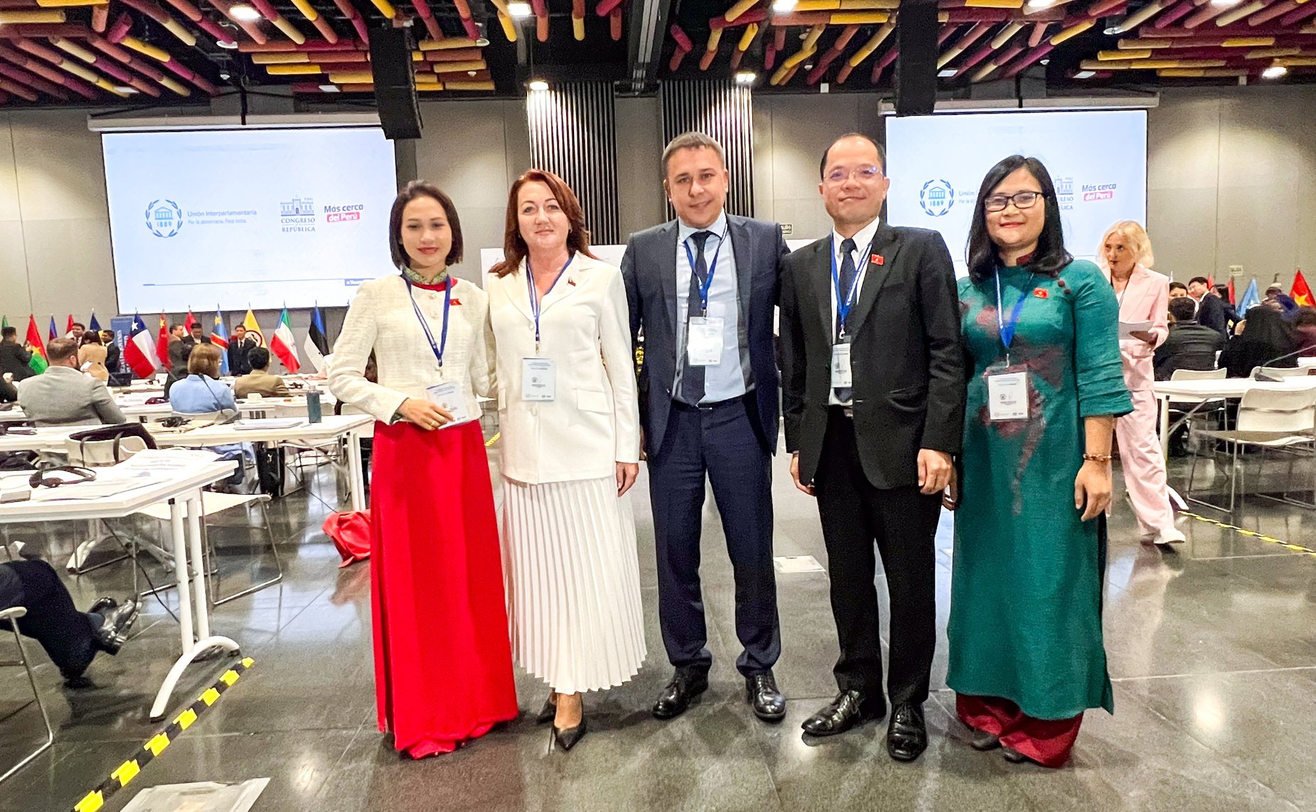 Айрат Гибатдинов и Наталья Кувшинова приняли участие в заседаниях парламентских комиссий в рамках 11-й Всемирной конференции молодых парламентариев МПС