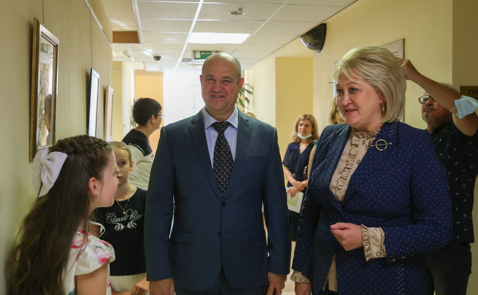 Награждение детей – участников выставки детских художественных работ «Традиции живая нить»