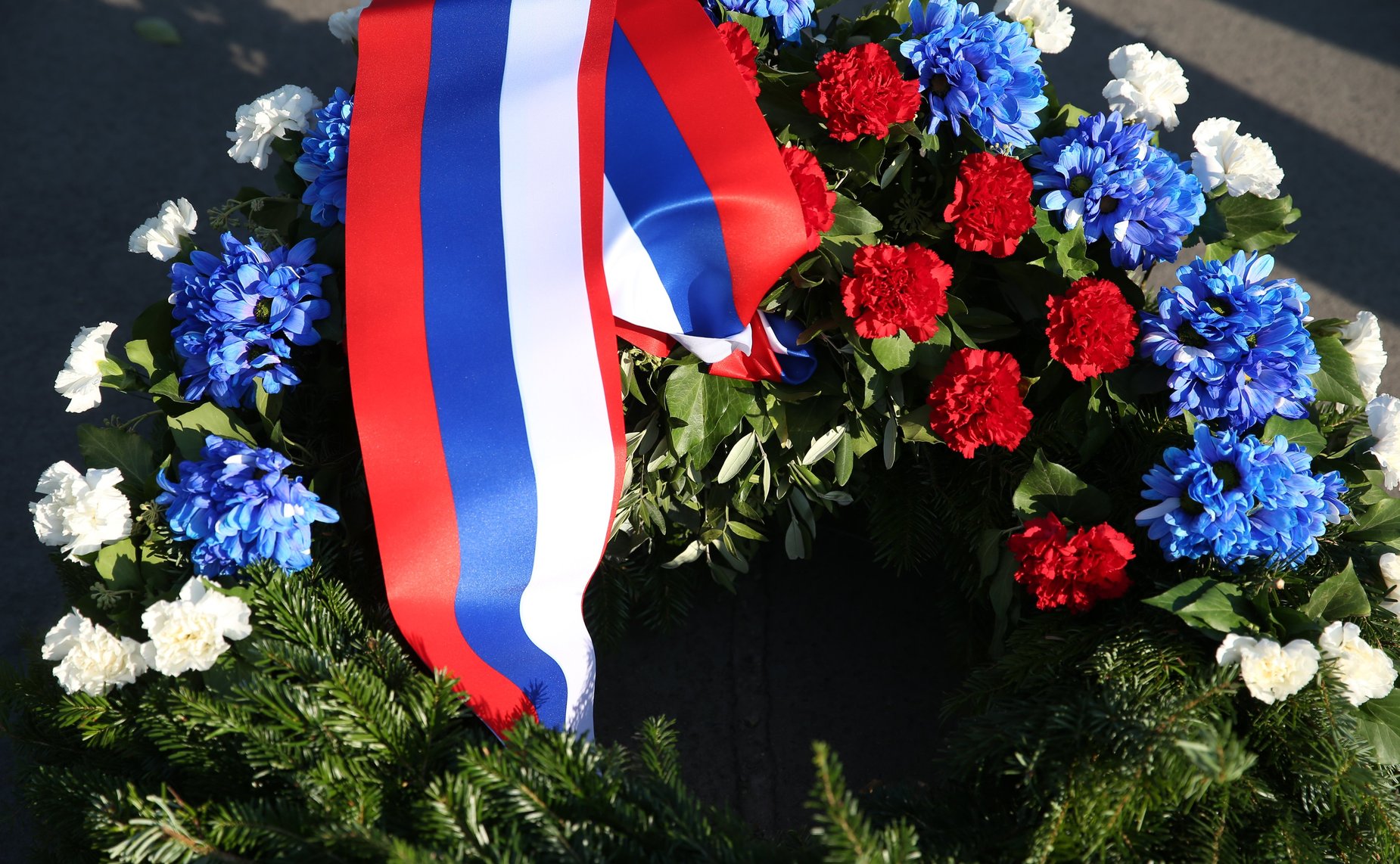 Делегация Совета Федерации во главе с Валентиной Матвиенко возложила венок к Мемориалу советским воинам, павшим при освобождении Вены