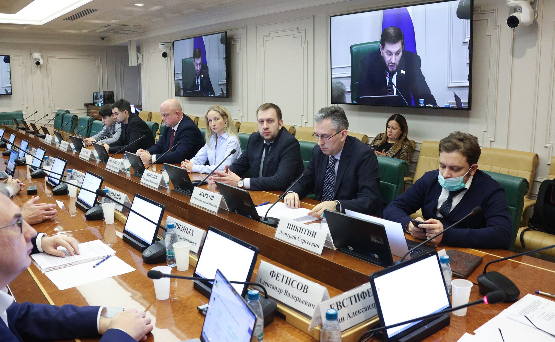 Круглый стол на тему «Развитие экосистемы отечественного программного обеспечения: стратегии поддержки стартапов и малых предприятий в сфере информационных технологий»