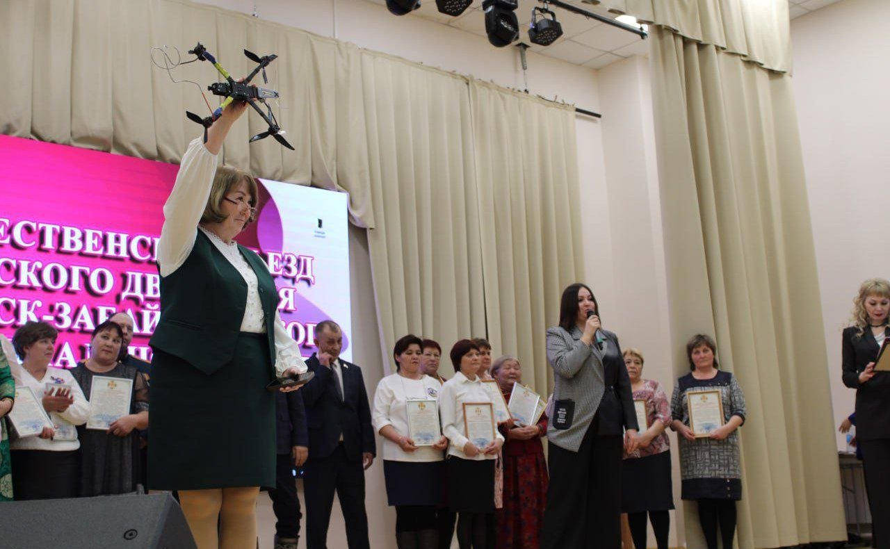 Баир Жамсуев в рамках работы в регионе принял участие в первом Рождественском съезде Женского движения, прошедшем в Забайкалье