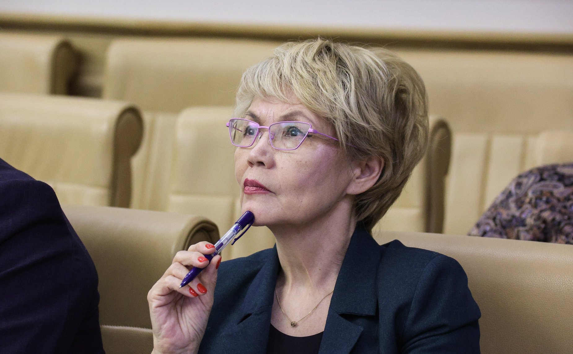 Дина Оюн