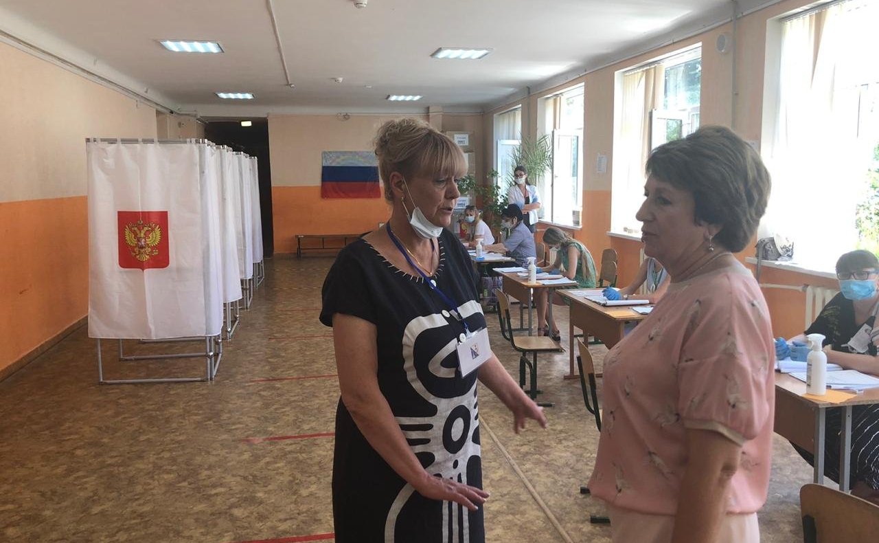 Екатерина Алтабаева в день голосования посетила избирательные участки в Севастополе