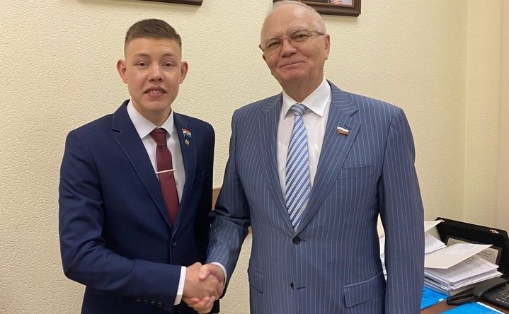 Фарит Мухаметшин встретил участников культурно-просветительского проекта «Поезд Памяти» в Самаре