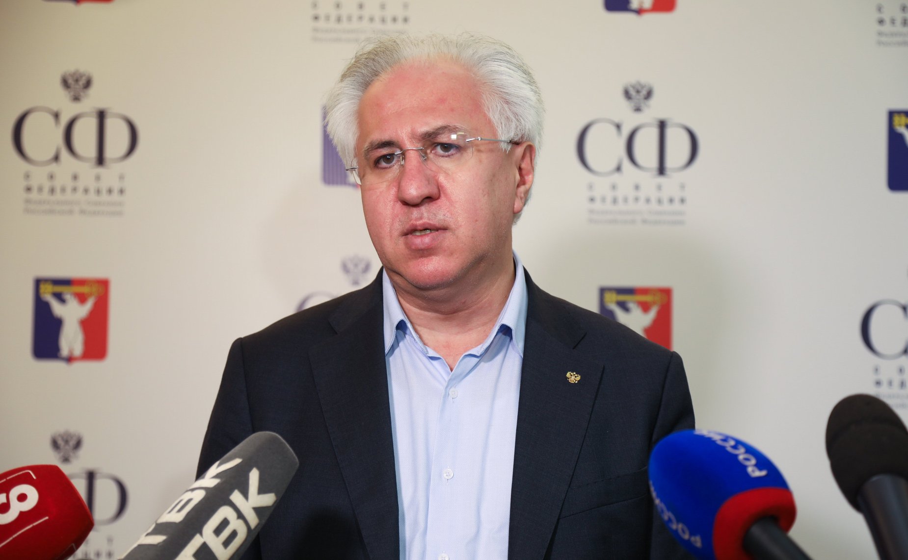 Сенаторы проводят комплексный анализ ситуации в экологии, экономике, социальной политике, энергетике, строительстве и ЖКХ города Норильска