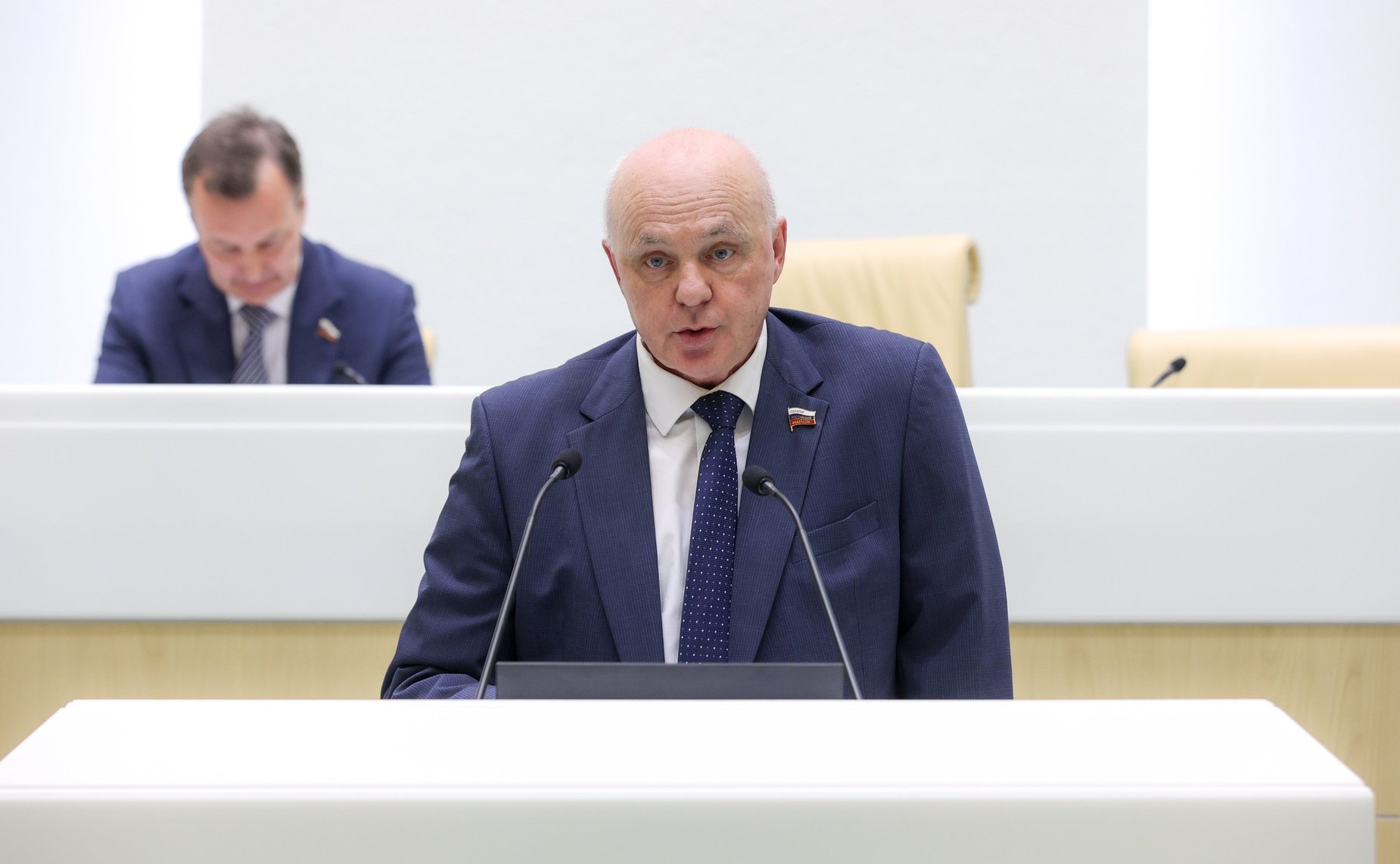 Андрей Шохин