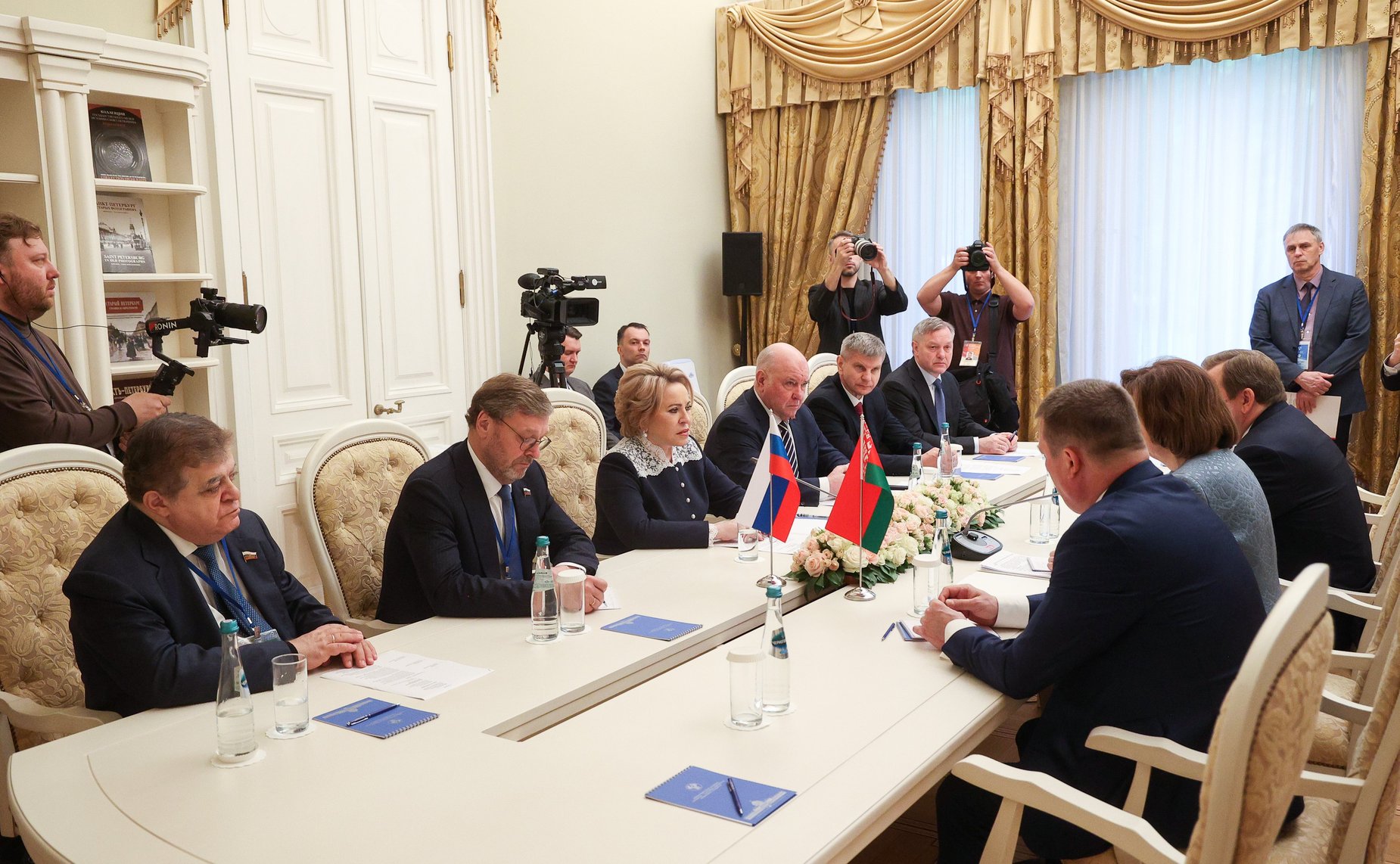 Валентина Матвиенко провела встречу с Председателем Совета Республики Национального собрания Республики Беларусь Натальей Кочановой
