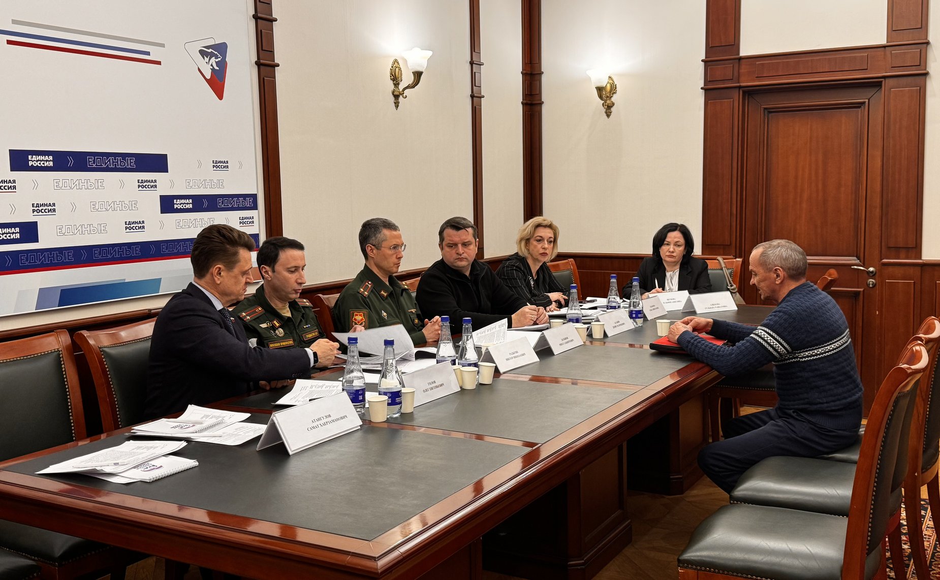 Олег Голов провел совместный прием участников СВО и членов их семей в Уфе