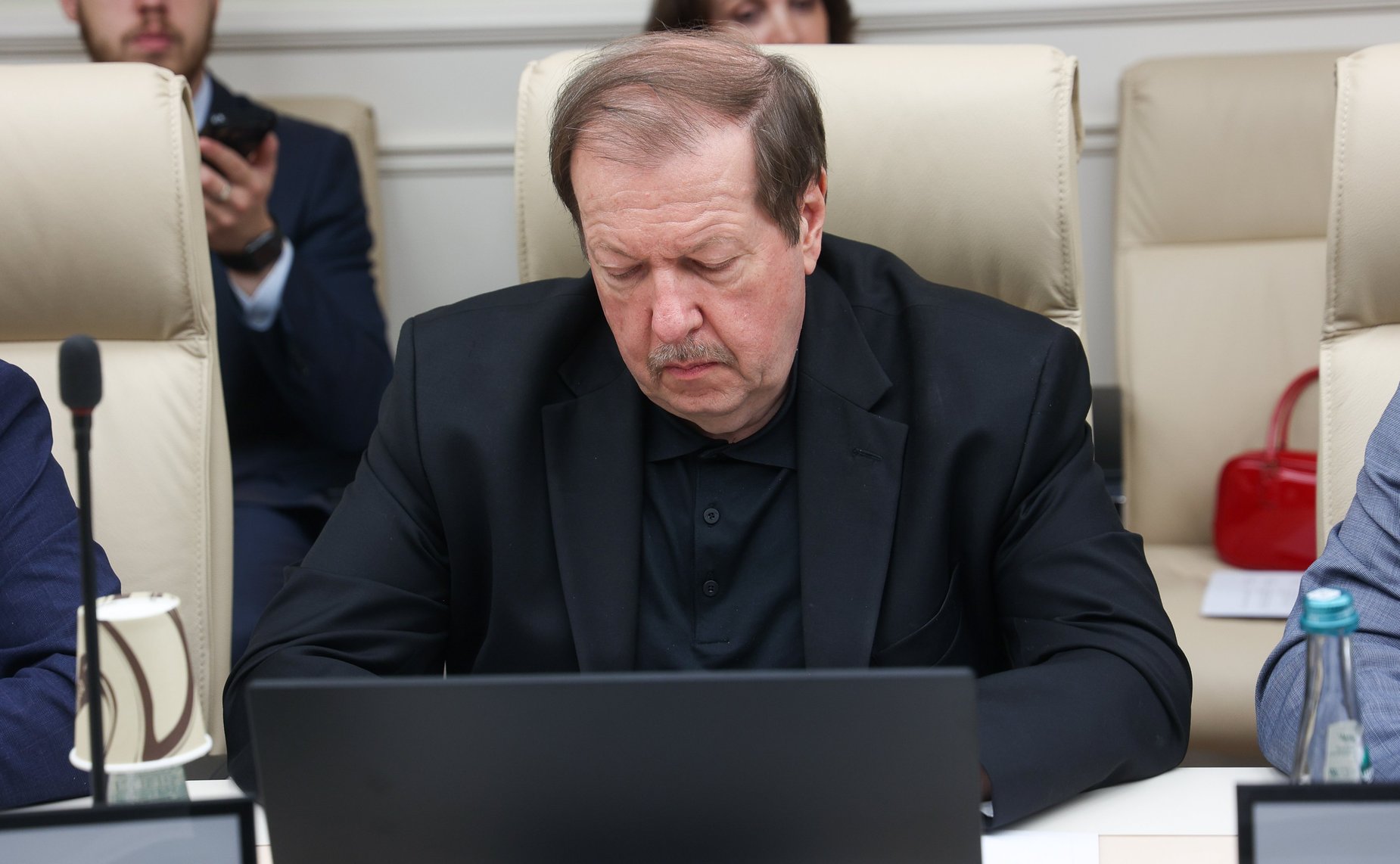 Александр Русаков