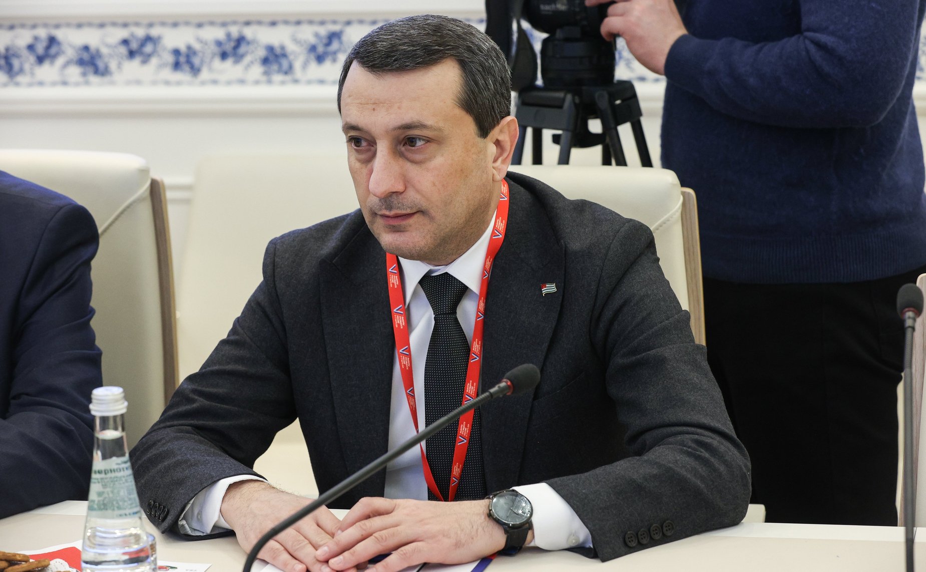 Председатель Комитета СФ по обороне и безопасности Владимир Булавин провёл рабочую встречу с делегацией Парламента Абхазии