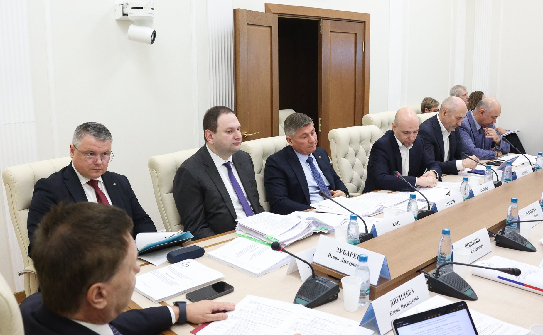 Круглый стол на тему «Об исполнении плана мероприятий («дорожной карты») по увеличению внутреннего потребления отечественной рыбной продукции на период до 2030 года»