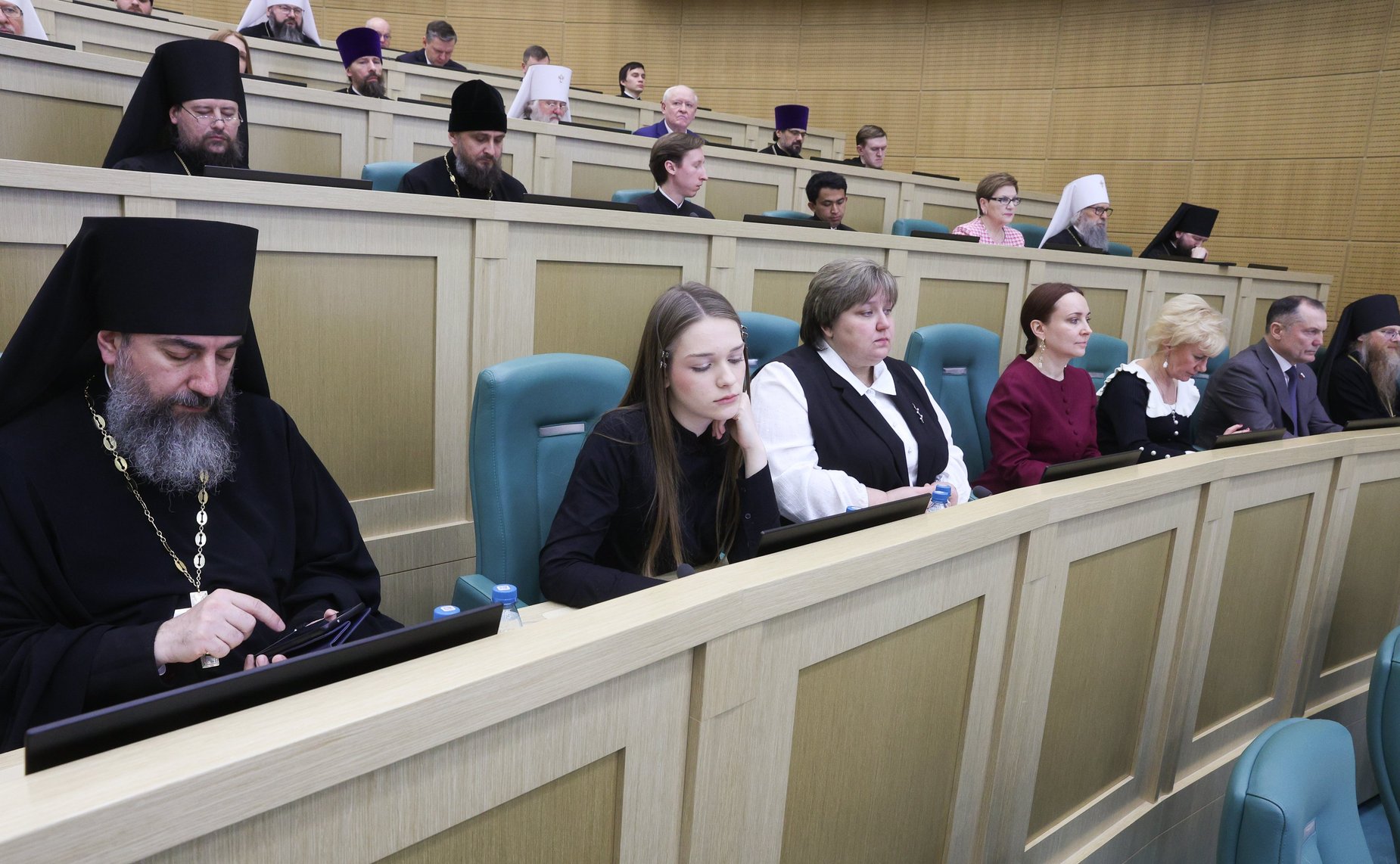 Пленарное заседание XIV Рождественских парламентских встреч