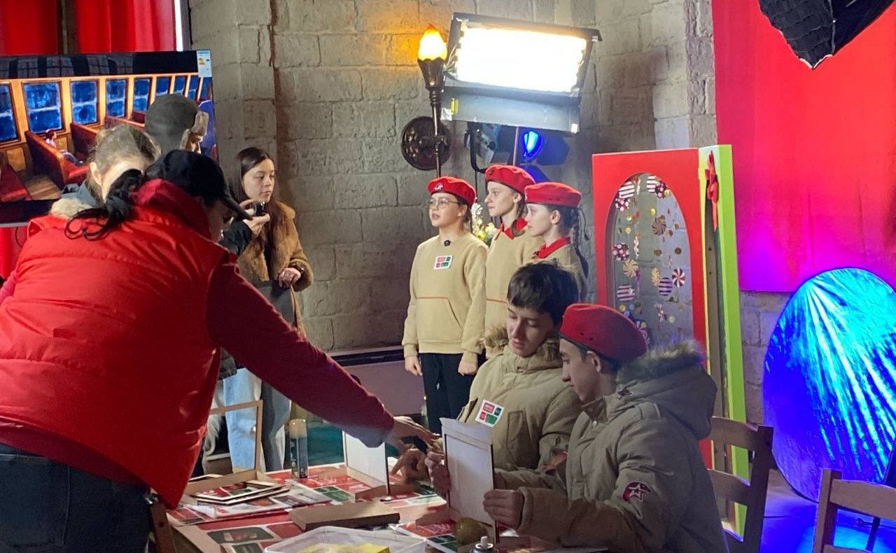 Светлана Кириллова исполнила новогоднее желание костромских юнармейцев