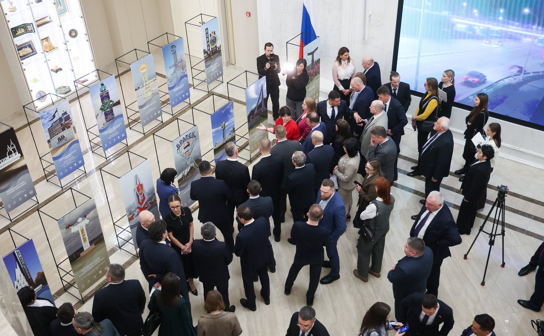 Открытие в Совете Федерации выставки Всероссийского конкурса «Въездные стелы муниципальных образований и входные группы общественных пространств»