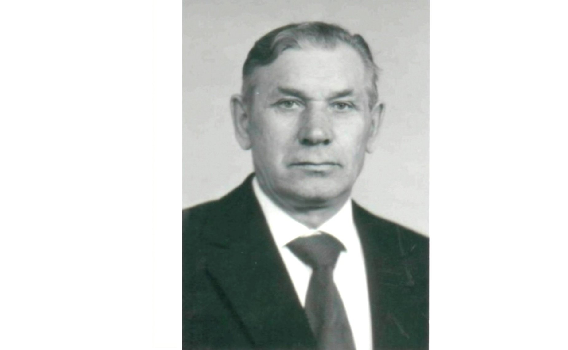 Кузьма Иванович Карпин. (18.11.1922–25.10.1994). На фронте с 1941 г. Участник Сталинградской битвы. Получил тяжелое ранение. Награжден боевыми орденами и медалями. Дед сотрудницы Аппарата СФ И. Пылаевой