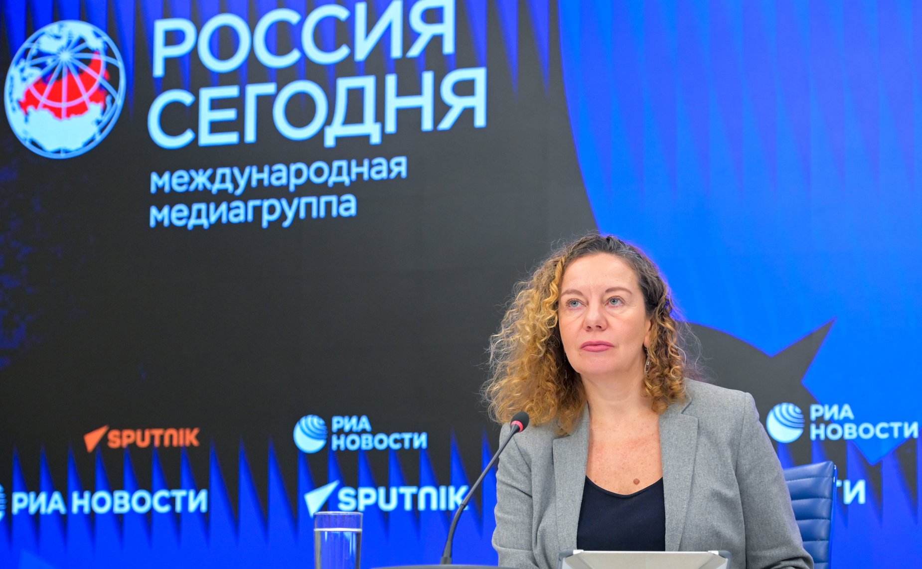 Пресс-конференция председателя Комитета СФ по федеративному устройству, региональной политике, местному самоуправлению и делам Севера Андрея Шевченко по итогам работы Комитета в осеннюю сессию 2025 году