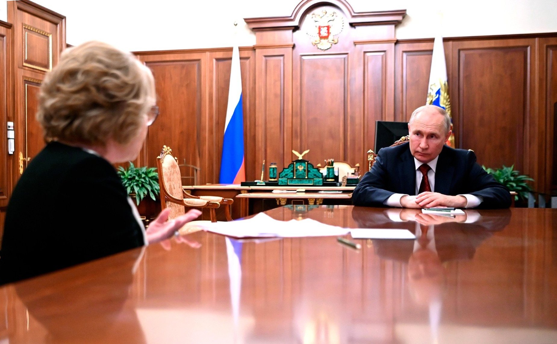 Встреча Президента России Владимира Путина с Председателем Совета Федерации Валентиной Матвиенко