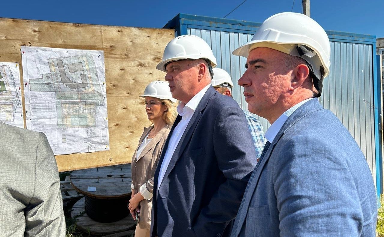 Андрей Шохин осмотрел во Владимирской области ход строительства и реновации общеобразовательных учебных заведений