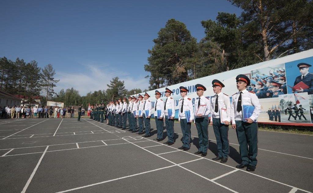В образовательном центре-кадетской школе «Корабелы Прионежья» Вытегорского района состоялся первый выпуск