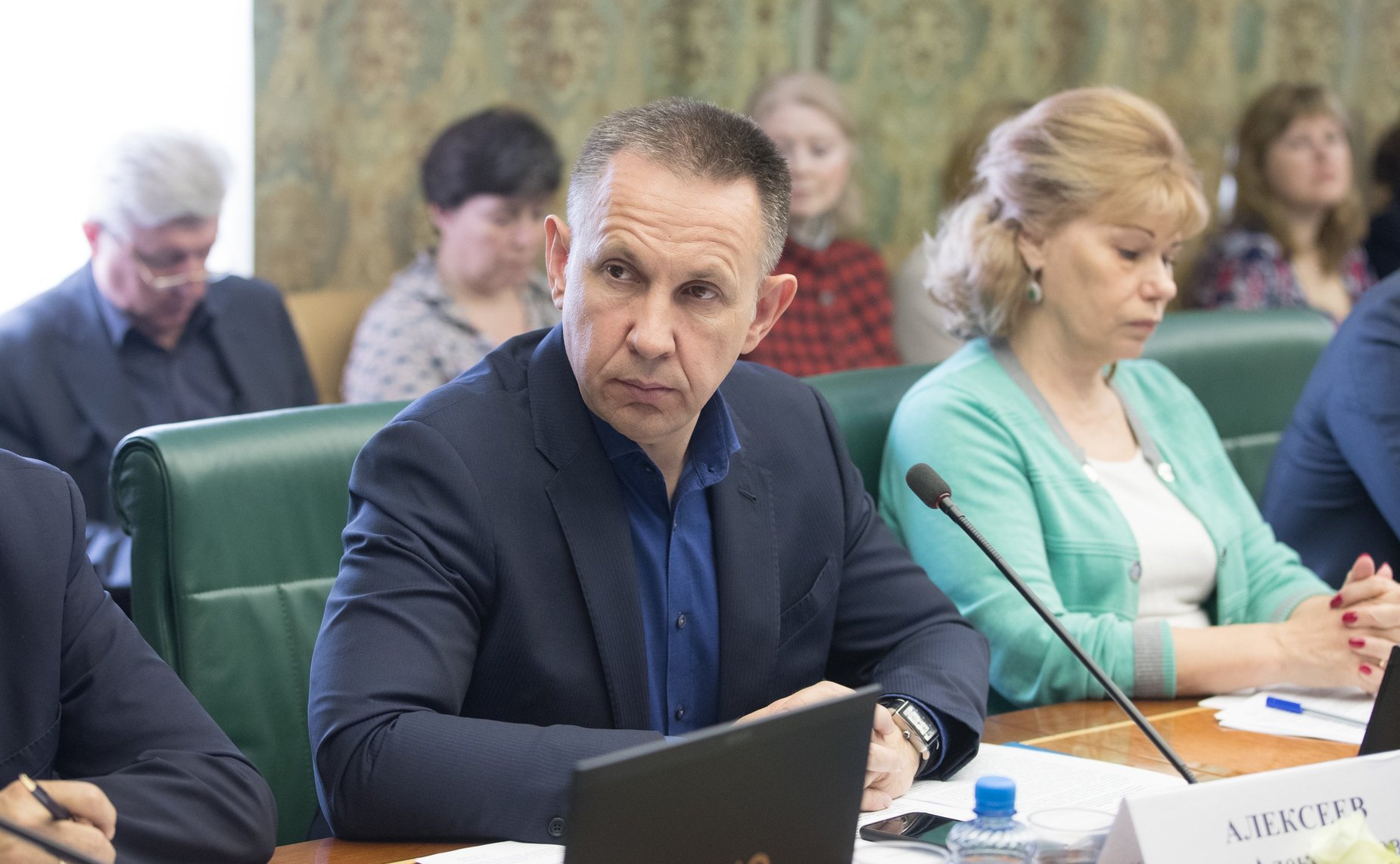 О. Алексеев