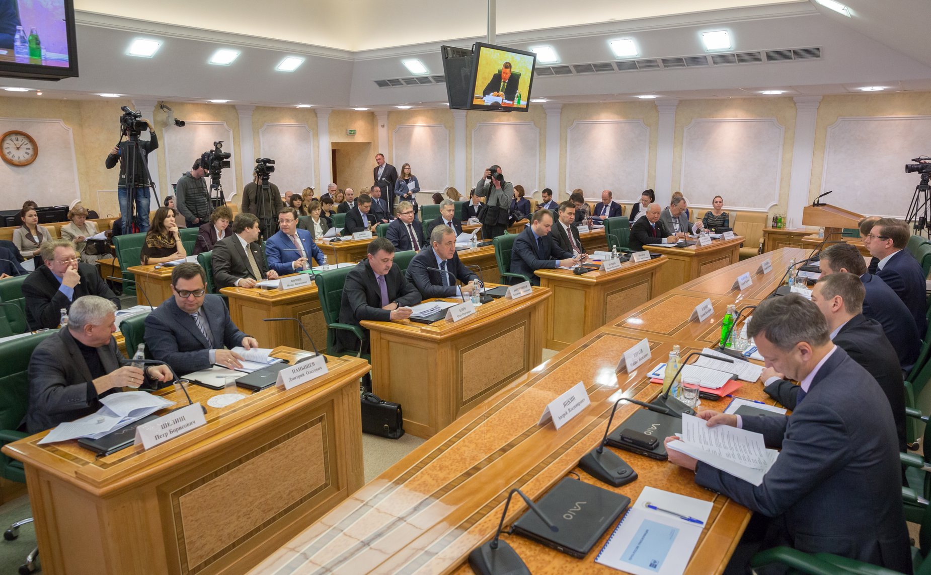 Парламентские слушания на тему «О направлениях дальнейшего реформирования почтовой связи Российской Федерации: законодательный аспект»