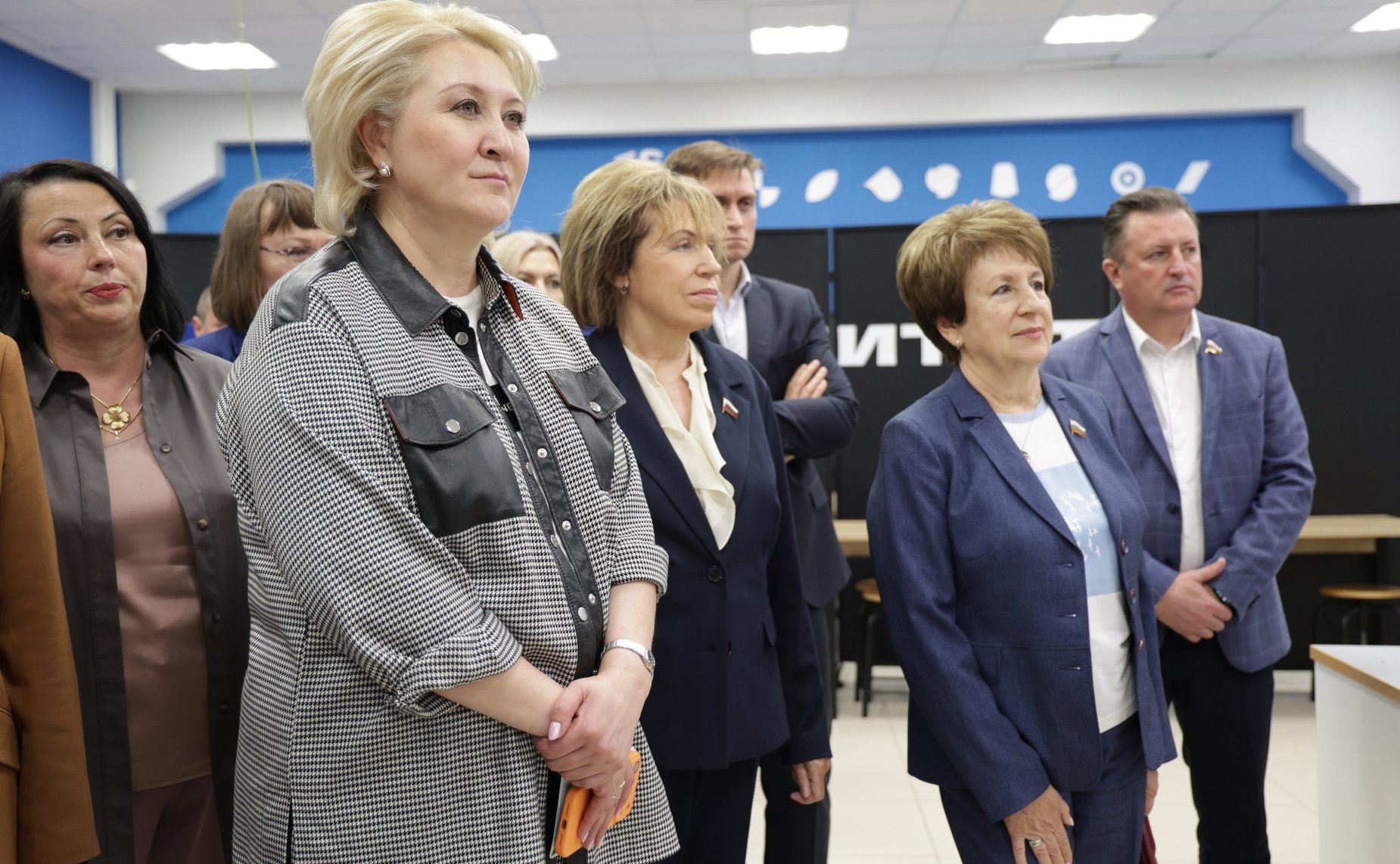 Выездное заседание Комитета Совета Федерации по науке, образованию и культуре «Развитие системы непрерывного образования для обеспечения технологического лидерства региона ( на примере Вологодской области)» Посещение химико-технологического колледжа