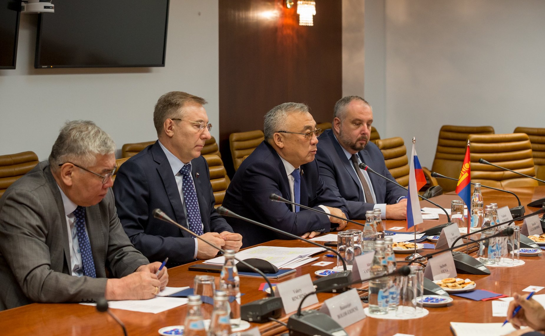 Встреча Б. Жамсуева и А. Варфоломеева с членом Великого Государственного Хурала Монголии Бямбасурэнгийном Энх-Амгаланом