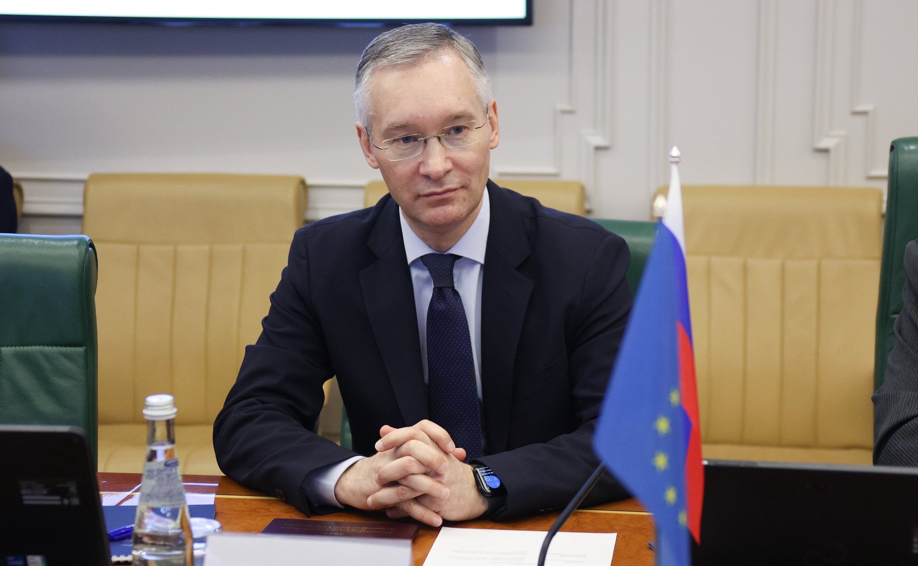 Встреча первого заместителя председателя Комитета СФ по обороне и безопасности Владимира Чижова с главой Представительства Европейского союза в РФ