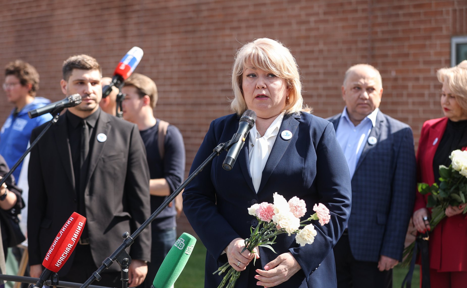 Сенаторы РФ приняли участие в Акции памяти детей Донбасса